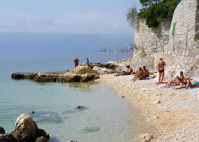 With Parking Space - 24396 Appartement Rijeka